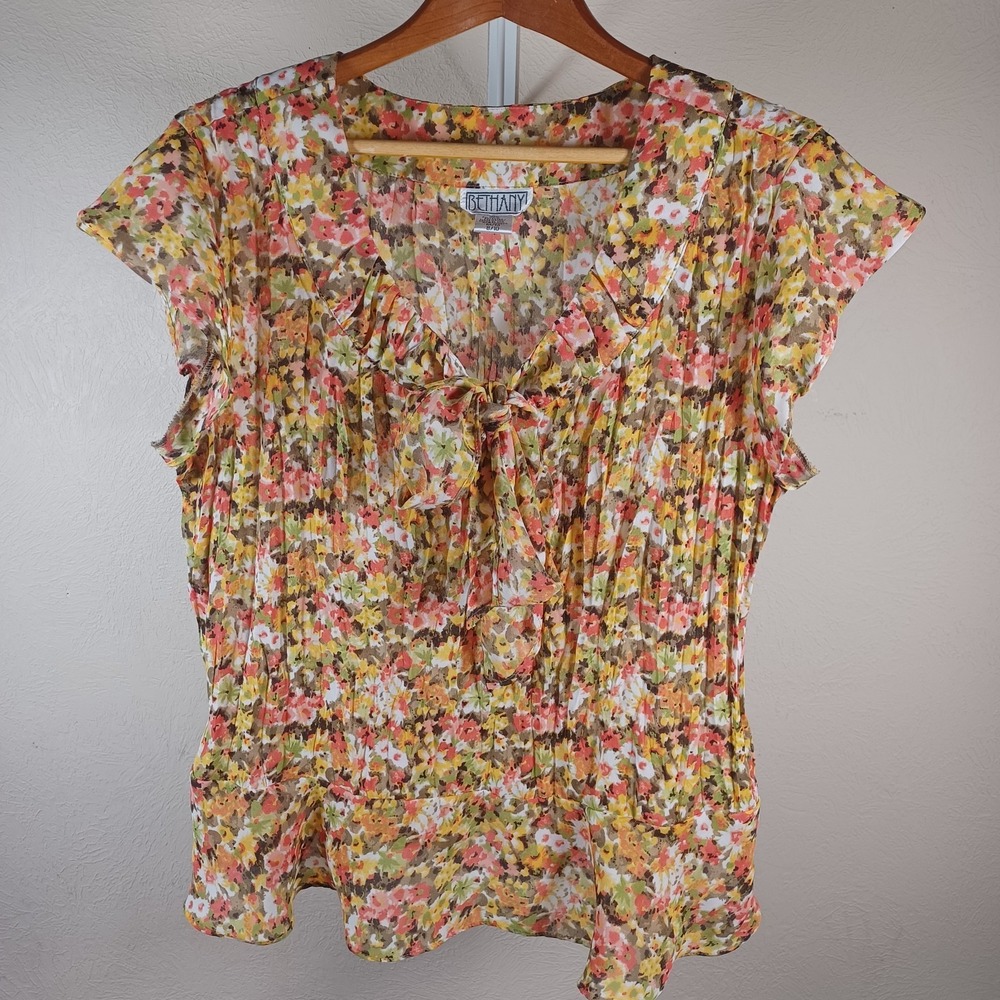 Bethany Vintage Micro‎ Floral Crinkle Fairy Grunge Sheer Neck Tie Top Medium